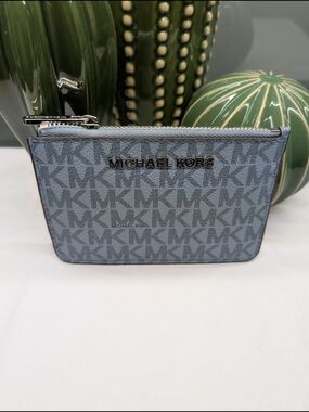 MICHAEL KORS Blue Logo Zip Card Holder NWOT